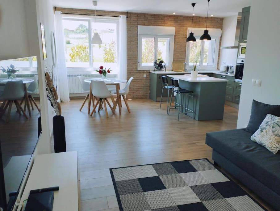 Precioso Apartamento En Pamplona Junto Al Centro Dış mekan fotoğraf